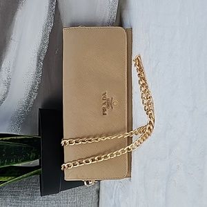 Prada WOC